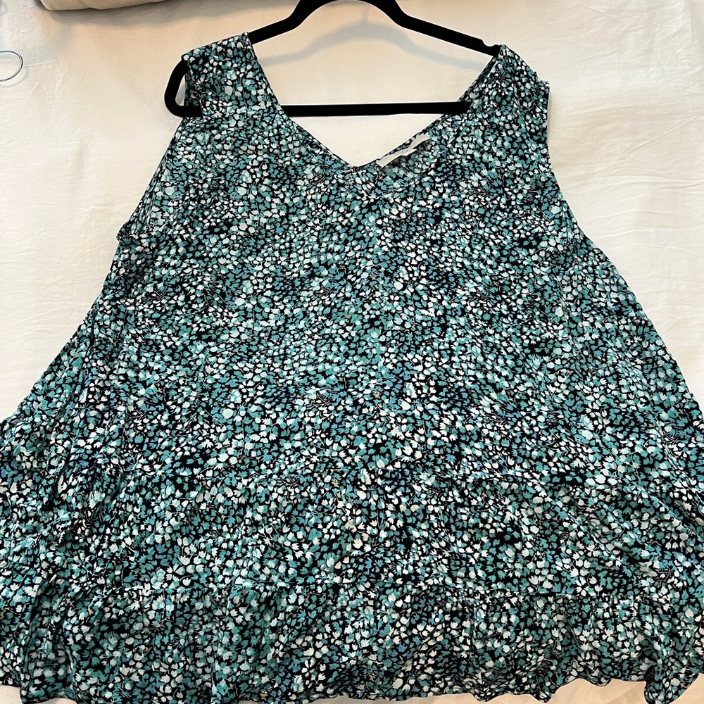 PLUS SIZE PEPLUM TANK TOP